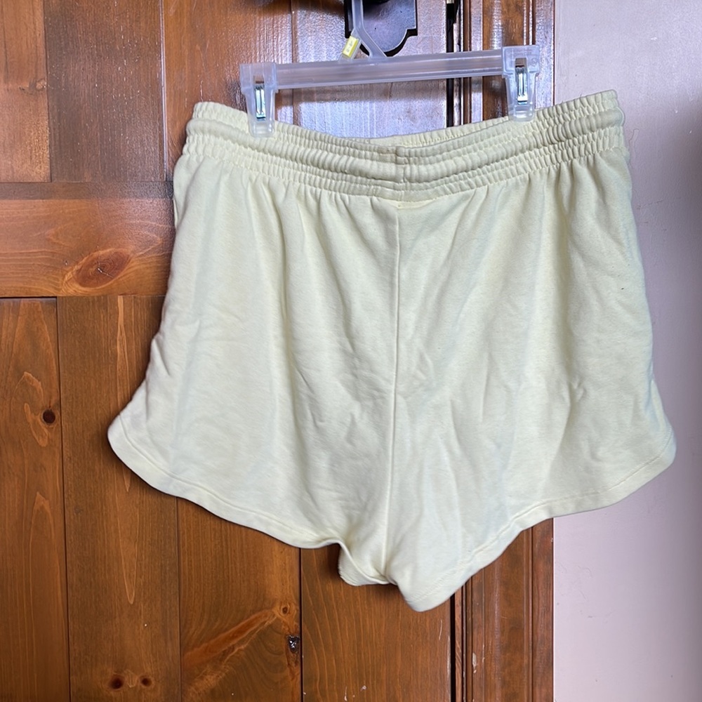 H&M basic cotton shorts - Picture 2 of 2